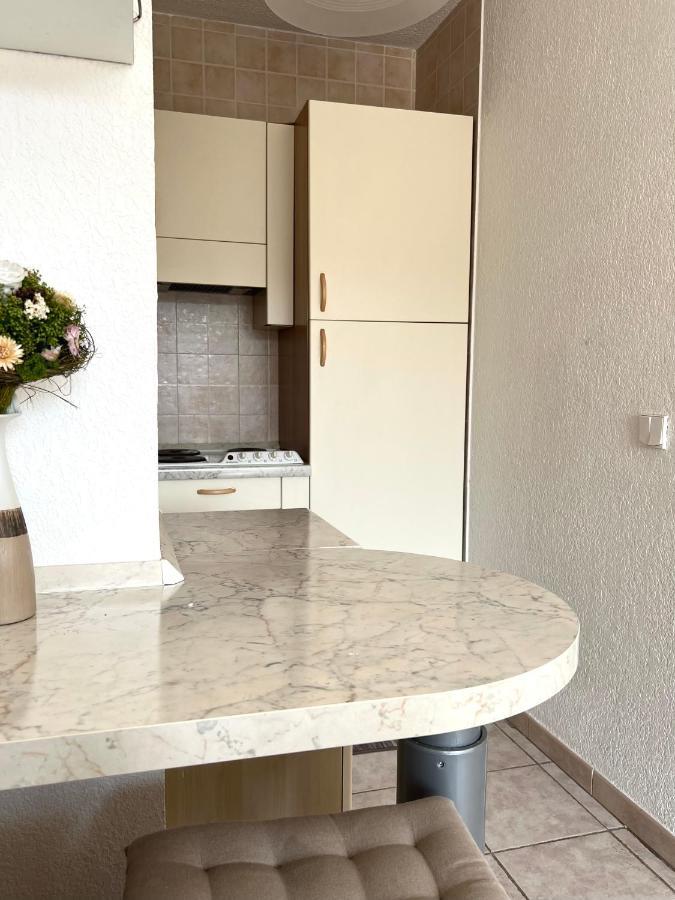 רוקברון-קאפ-מרט Coquet Appartement Avec Le Terrasse Sur Le Mer מראה חיצוני תמונה